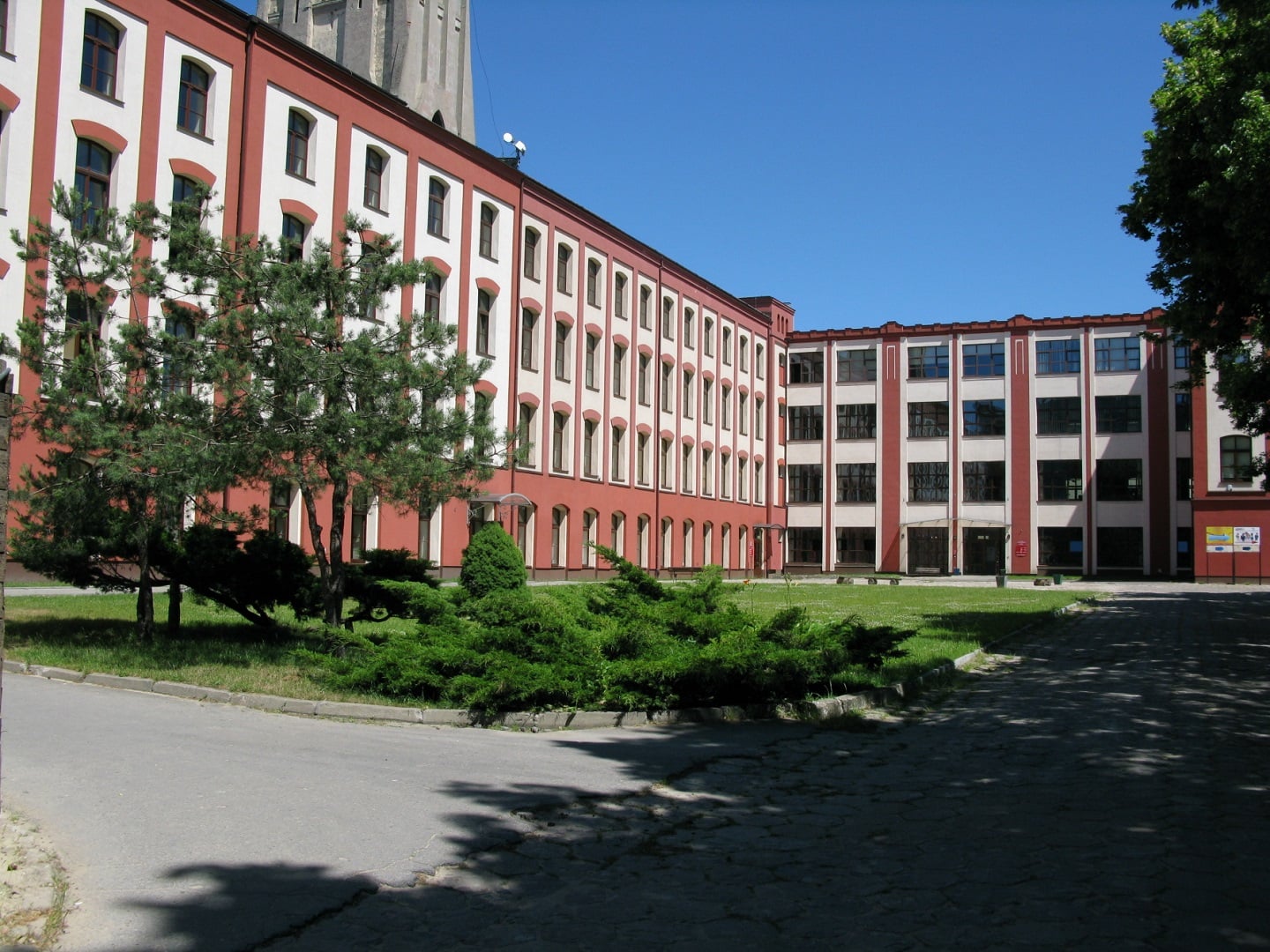 Wyższa Szkoła Ekonomiczna Łódź 2