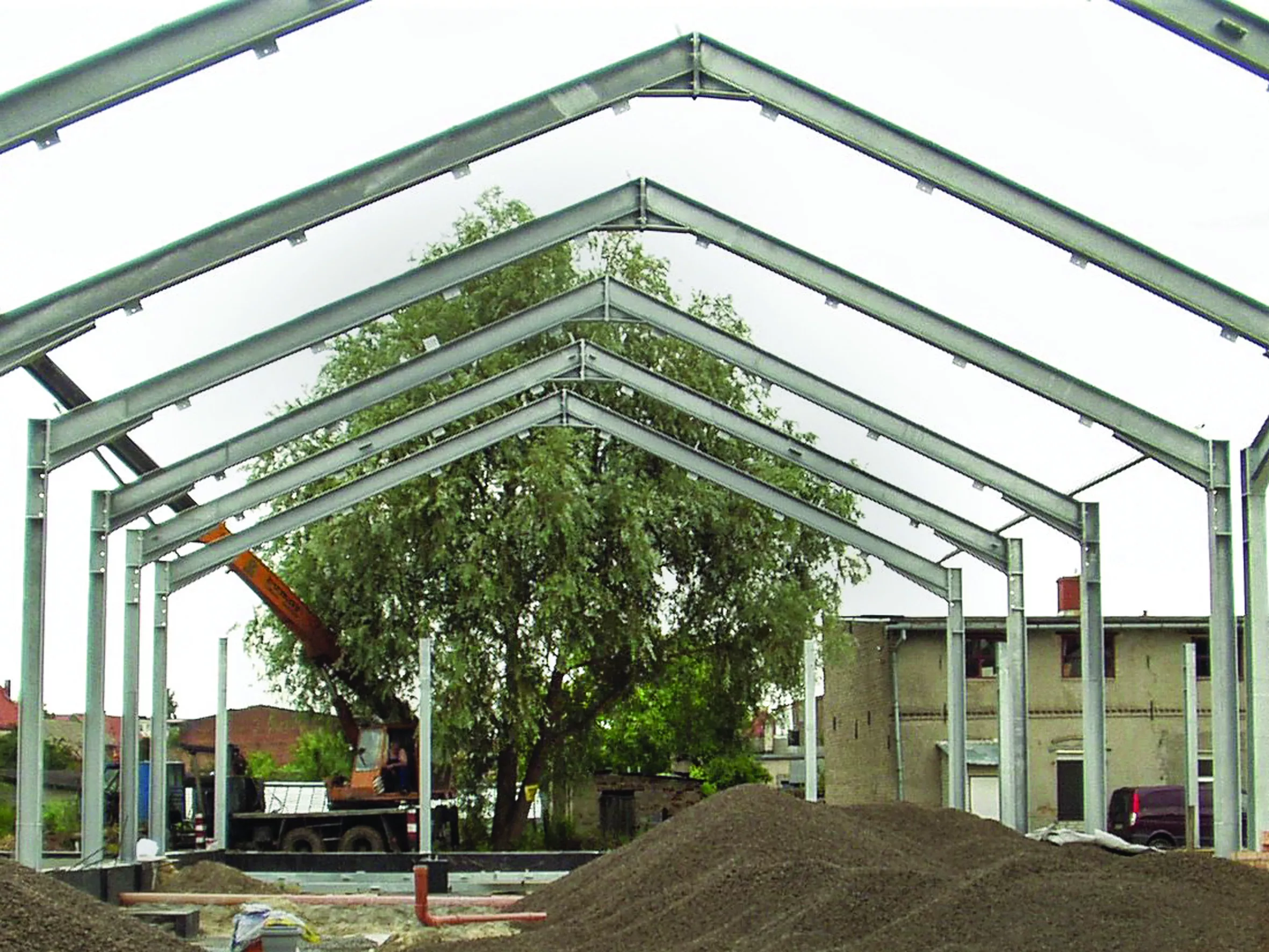 Budynek posadowiony na gruntach organicznych z zastosowaniem „materaca” z Leca® KERAMZYTU geotechnicznego